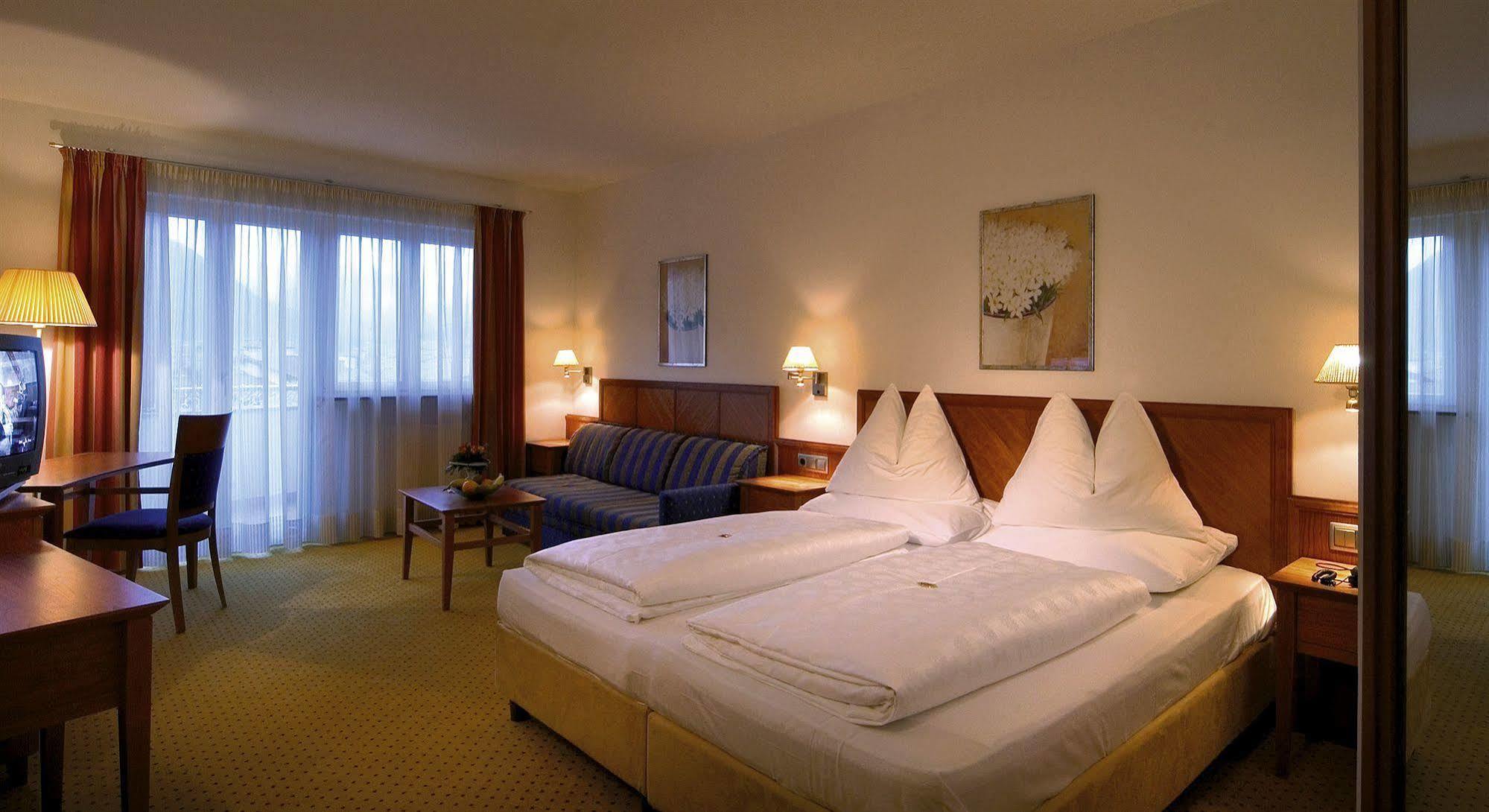 Hotel Millanderhof Брессаноне Екстер'єр фото
